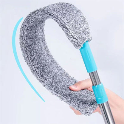Close-up of flexible flat microfiber mop head bending to clean tight spaces