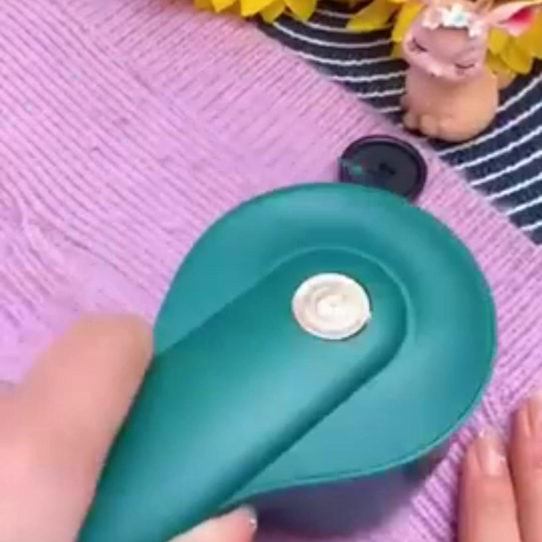 Product video of the USB Rechargeable Electric Lint Remover showing how it removes lint and pills from clothes and upholstery